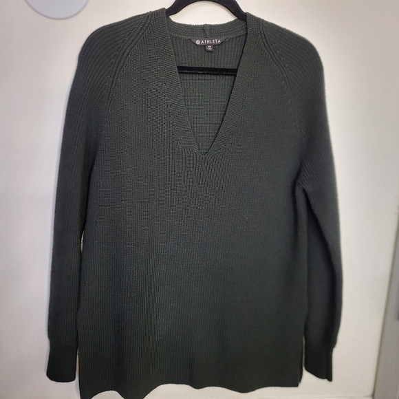 VGUC Athleta Switchback Pullover Sweater Oversized Knit Black XSmall - Picture 2 of 10